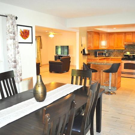 Lovely 3-Bd, Walk To Bars, 9 Min Drive From Beach! Heated Pool. Fort Lauderdale Exterior foto